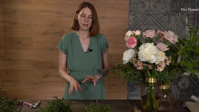 МАСТЕР-КЛАСС работа с технической зеленью от флориста Porto Floral смотреть онлайн