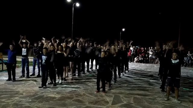 ЛЕТНИЙ ЛАГЕРЬ AMERICAN SCHOOL ВОЛКИ 3 ПОТОК ТАНЕЦ смотреть онлайн