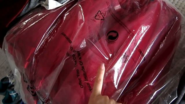 БАГАЖ МИНИМАЛИСТА | СОБИРАЮСЬ НА МОРЯ | ОДЕЖДА В ОТПУСК смотреть онлайн