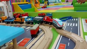 Деревянная железная дорога