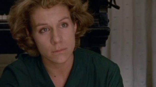 Truly Madly Deeply (1990) Director: Anthony Minghella