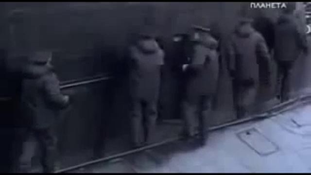 США Обосралось Лодка Щука у Статуи Свободы!!!4423115 смотреть онлайн