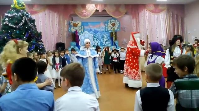 Новый год СОШ-2 3"Д" класс смотреть онлайн