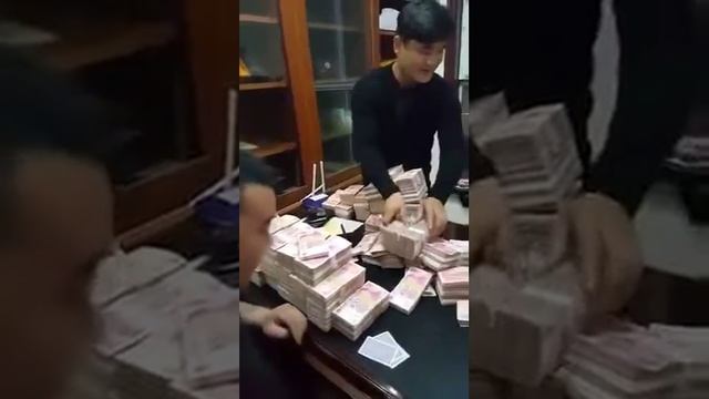 Китайская молодёжь развлекается смотреть онлайн