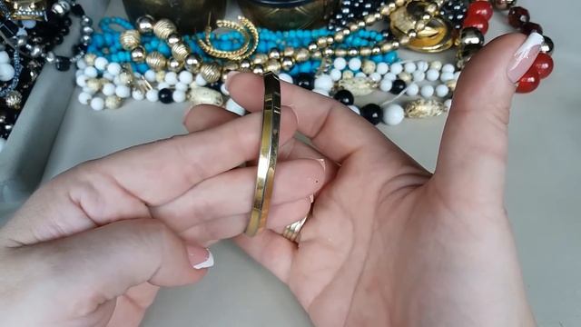 116. Посылка потеряшка 10. Распаковка смотреть онлайн