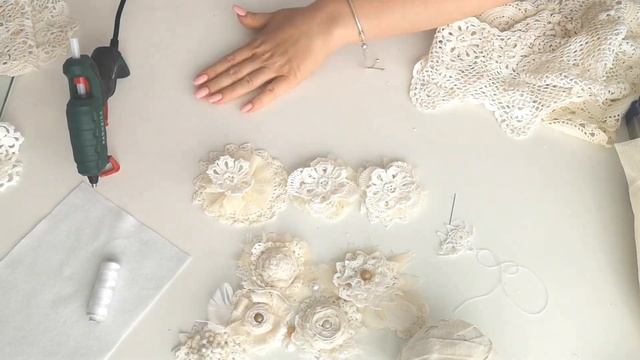 Цветы из ткани и кружева. Шебби шик. Винтаж.Shabbychic flower tutorial. смотреть онлайн
