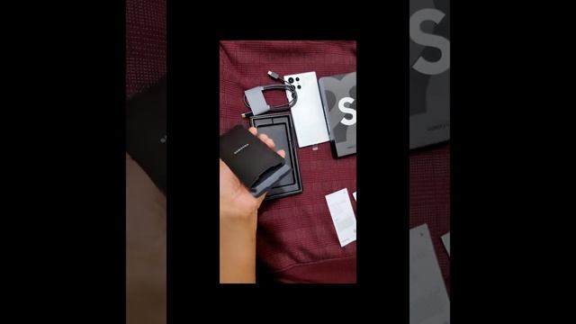 Unboxing Galaxy S22 Ultra - Snapdragon 8Gen 1 | 12 GB RAM | 256 GB ROM | 108 MP Camera смотреть онлайн