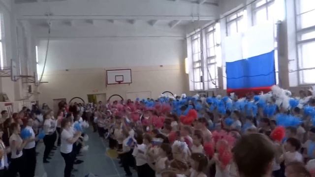 Школа № 11 г. Боровичи. Флешмоб в поддержку олимпийской сборной России в Сочи. 7 февраля 2014 г. смотреть онлайн