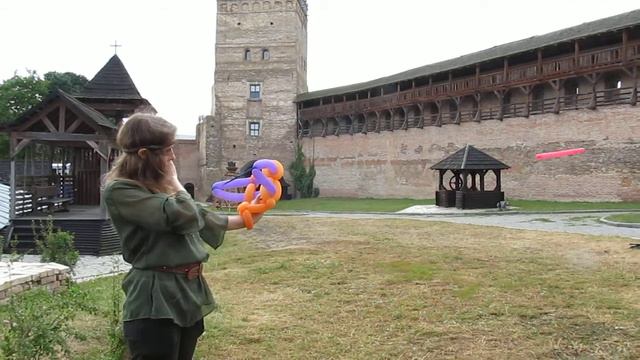 Іграшкова зброя з повітряних кульок: арбалет і стріли, 2 смотреть онлайн