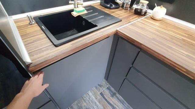 Обзор кухни ИКЕА Metod Воксторп серый матовый | Вариант планировки кухни в двушке в доме серии П-44 смотреть онлайн