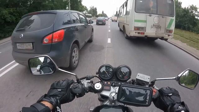 Весомый плюс передвижения на мотоцикле. Липецк. Honda cb-1 смотреть онлайн