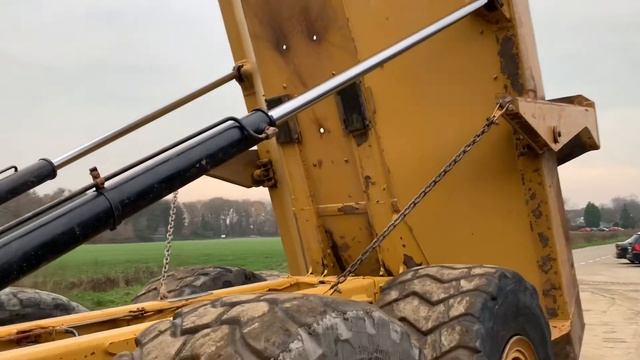 Testing Caterpillar Dumper, year 2012 (Refnr. BM3444) смотреть онлайн