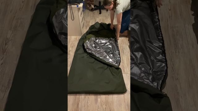 Спальный мешок армейский, туристический. Размер 2.20 * 1.10. смотреть онлайн