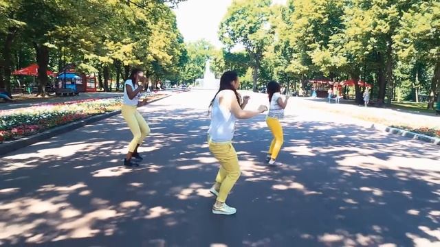 ZUMBA® with Nina Sachek -Dancing Kizomba/ММ53 смотреть онлайн