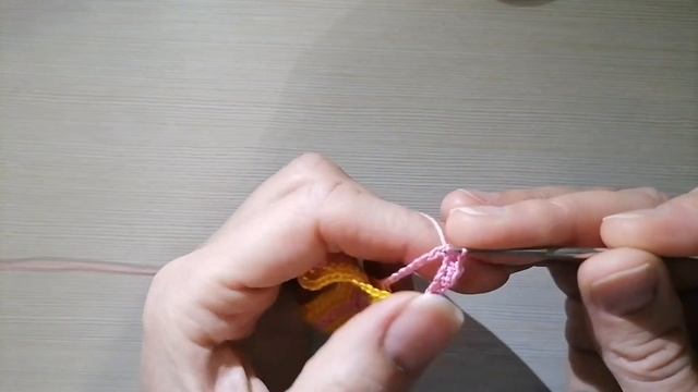 Вязание красивого цветка ИРИС крючком 1ЧАСТЬ ВИДЕО/Knitting a beautiful IRIS flower 1partofthevideo смотреть онлайн