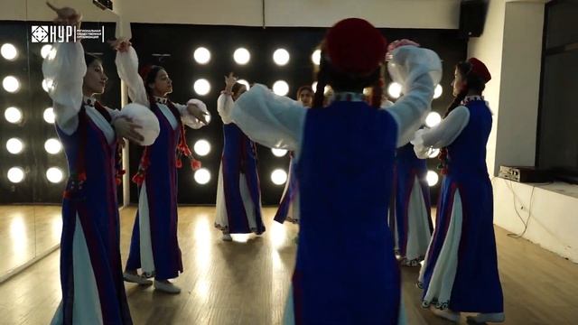 Танец Ансамбля «Нур» | День Имамата 2020 смотреть онлайн