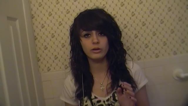 Hello *UN-EDITED* - Evanescence (cover) by Emi Pellegrino смотреть онлайн