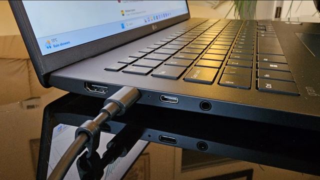 LG Gram 17 (2023) review смотреть онлайн