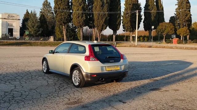 VOLVO C30 1.6 D MOMENTUM
