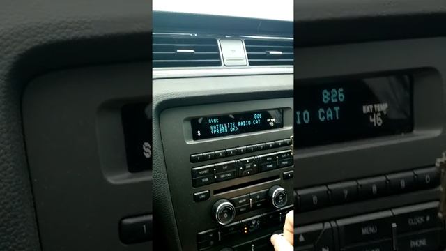 Selecting Blue Tooth Audio on a 2013 Ford Mustang смотреть онлайн