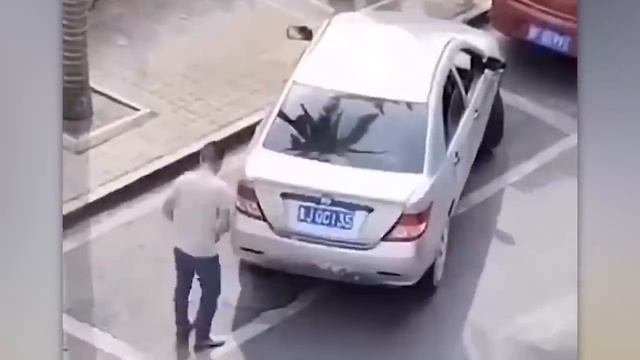 200 Невероятных Моментов, Снятых на Камеру.mp4 смотреть онлайн