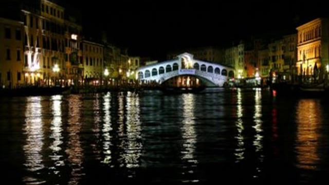 Vivaldi - Concerto for Piccolo and Strings in C Major RV 443 (3/3) смотреть онлайн