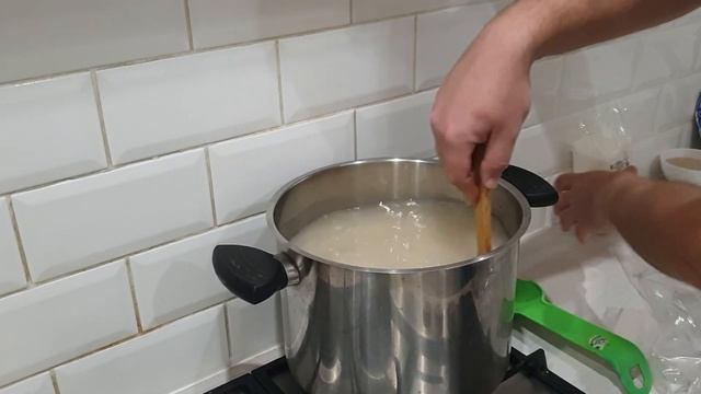 КАК ПРОСТО И ЛЕГКО СДЕЛАТЬ САХАРНЫЙ СИРОП ДЛЯ БРАГИ. смотреть онлайн