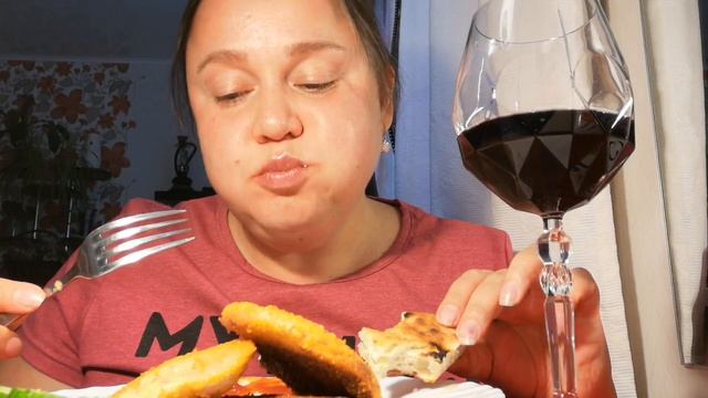 Мукбанг Хоть котлеток ??поем ?