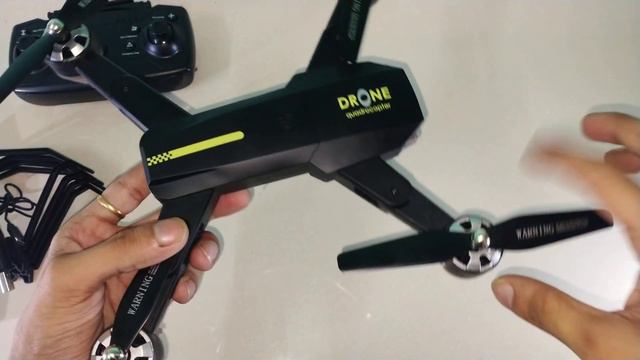 Best HD Camera Foldable Drone Under RS 4000 | Best Camera Drone Review | C!rcu1t t.v смотреть онлайн