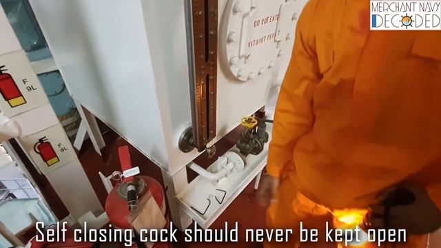 Engine Room On Ship || Mega Ship Tour || Giant Machineries In Engine Room || A Must Watch смотреть онлайн