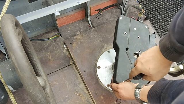 Honda BF50.Подключение машинки газ реверс и приборов (тахометр + указатель трима) смотреть онлайн