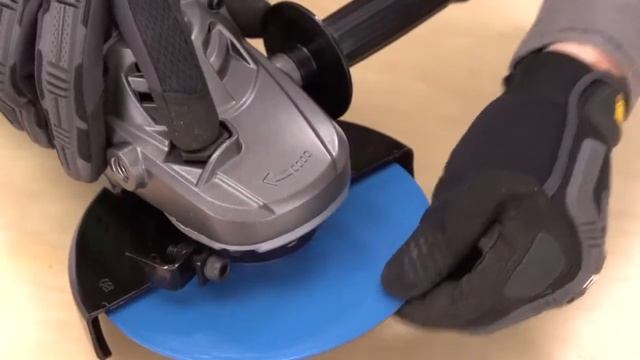 Hitachi 7 in 15 Amp Trigger Switch Corded Angle Grinder [User Guide] смотреть онлайн