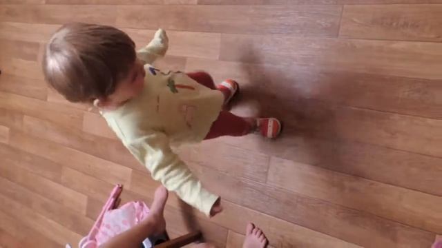 племяшка пляшет барыню .mp4 смотреть онлайн