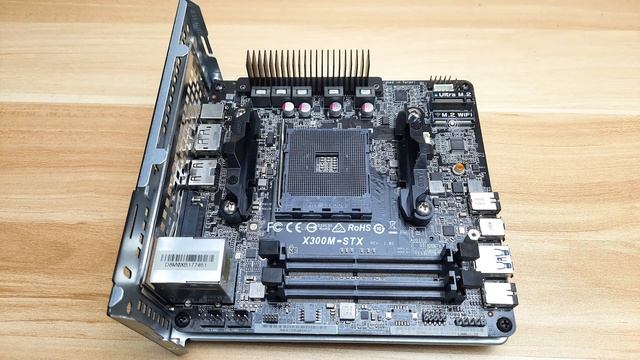 ASRock DeskMini X300 - Unboxing & Review смотреть онлайн