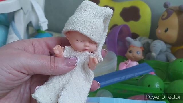 133. МАСТЕР-КЛАСС "ОДЁЖКА ИЗ НОСОЧКА ДЛЯ МИНИ-РЕБОРНА"/MASTER CLASS "CLOTHING FOR DOLLS" смотреть онлайн