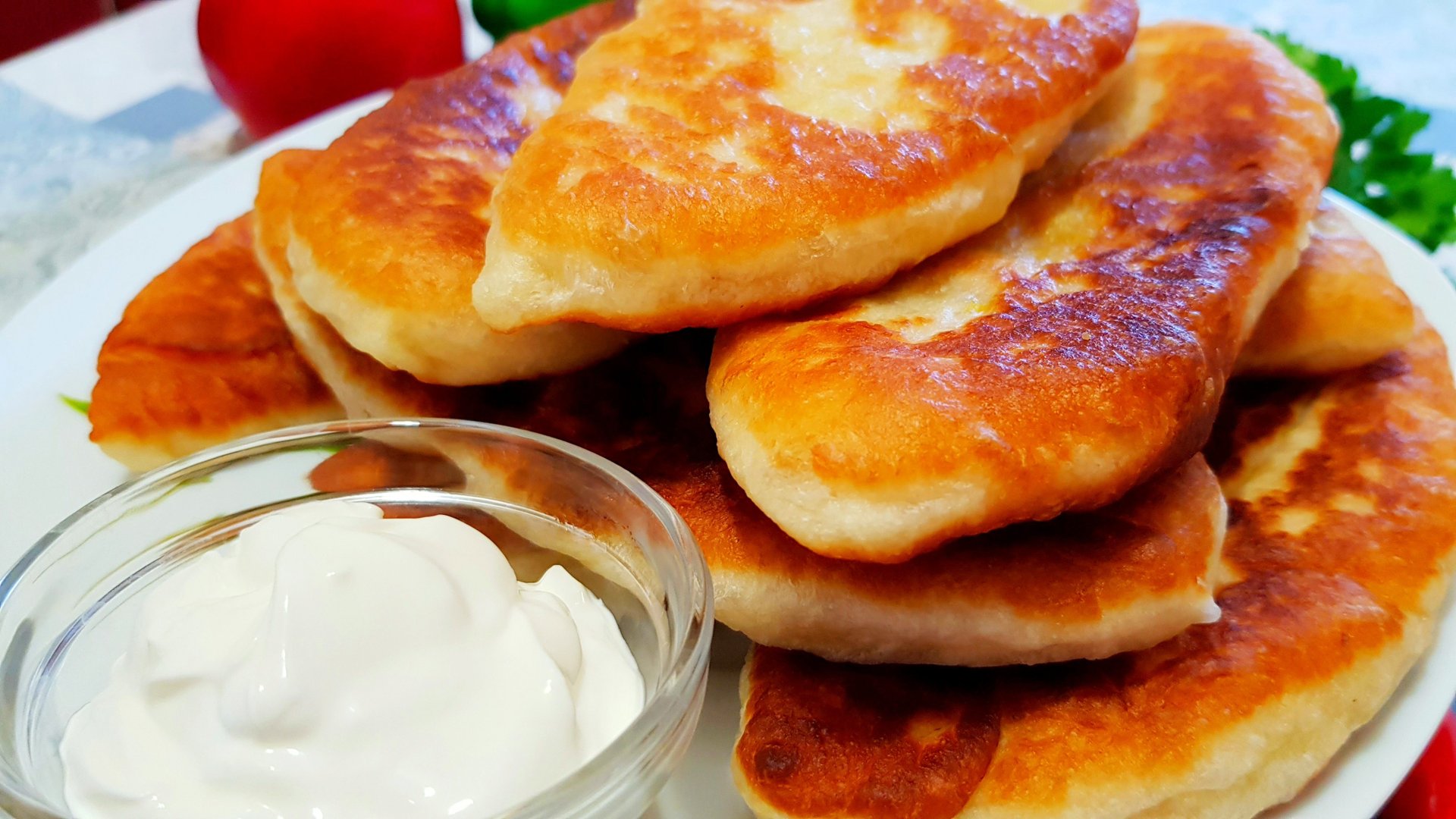 Воздушные ПИРОЖКИ с картошкой и капустой – супербыстрый и невероятно вкусный рецепт смотреть онлайн