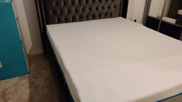 Simba Hybrid Mattress UK Review 2020 - Unboxing the best mattress you can buy?! смотреть онлайн