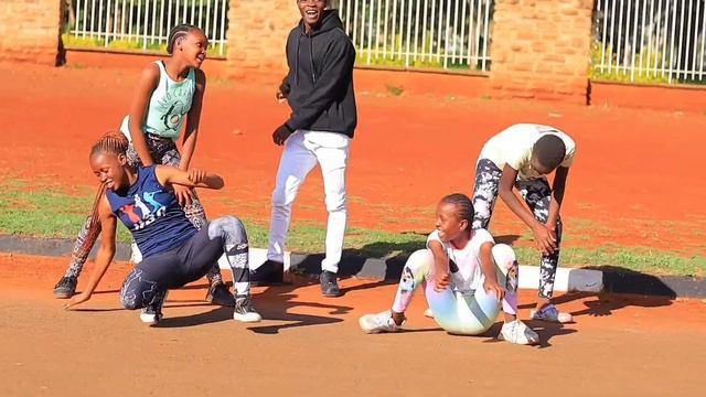 Linda - Odongo Swagg | Dance Video with @XtreemArena Angels??? смотреть онлайн