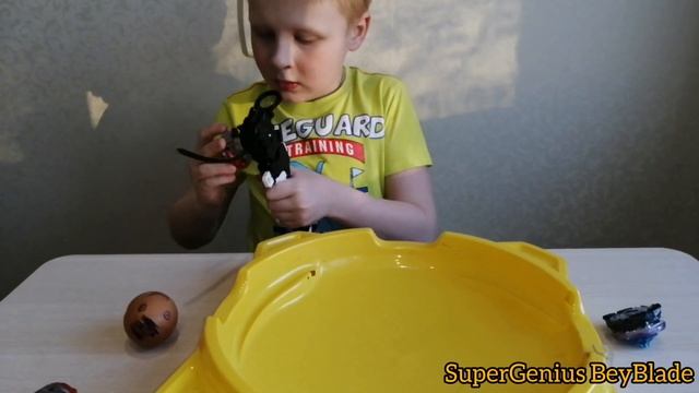 Бейблэйды против Вареного яйца, кто сильне?! SuperGenius BeyBlade, суперженя, супермарков бейблейд смотреть онлайн