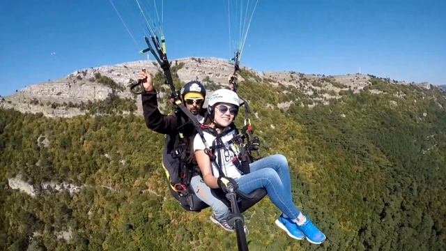 Полет в тандеме с инструктором 09.17(3) смотреть онлайн