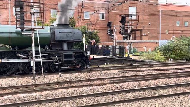 60103 Flying Scotsman ‘The Jolly Fisherman’ смотреть онлайн