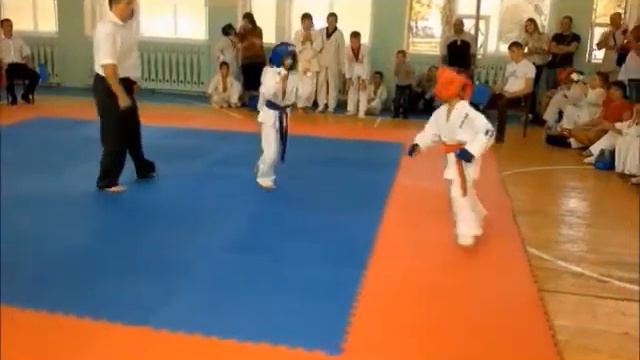 Зеленокумск.Каратистка.Сестра. 3 Открытый турнир.30.092012 смотреть онлайн