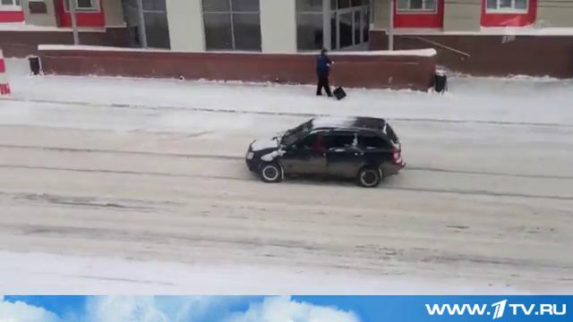 Центральную Россию заваливает снегом