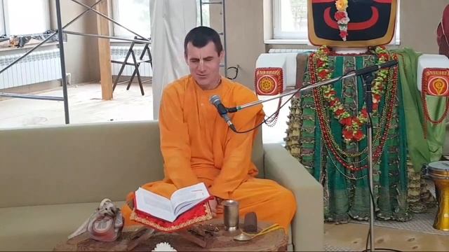 История Вальмики прабху про обучение у Аударья дхамы прабху смотреть онлайн