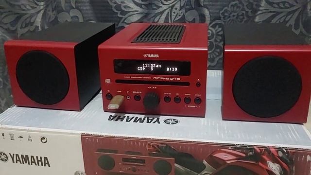 Yamaha MCR-B043 Mini Hifi Playing Orchestra смотреть онлайн