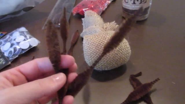 Handmade Holidays: Burlap Reindeer Kid's Craft & Gift Idea! beingmommywithstyle смотреть онлайн