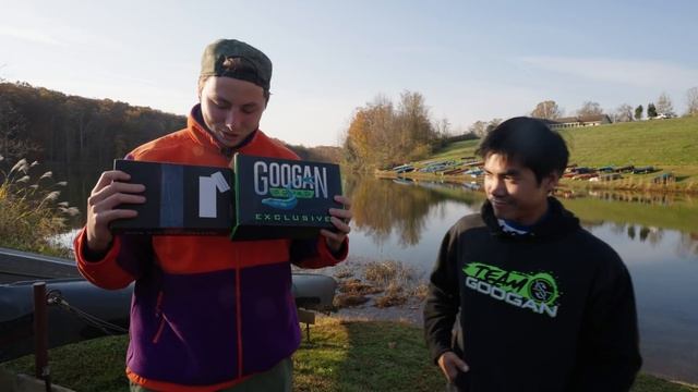 1v1 MYSTERY BOX Fishing Challenge For BIGGEST FISH! ft. @1Rod1ReelFishing смотреть онлайн