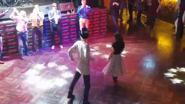 Лучший танец вечера! смотреть онлайн