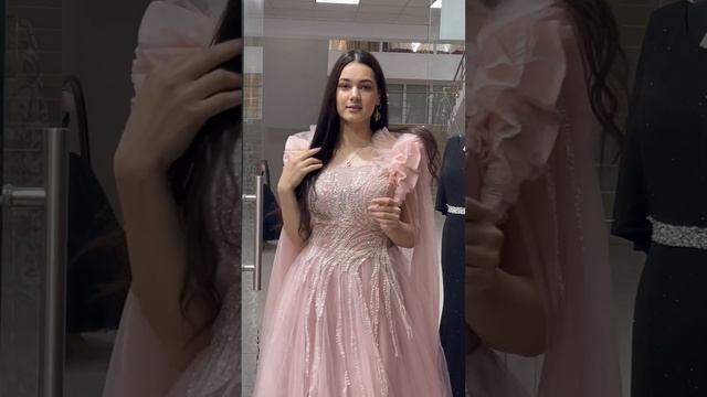 ШИКАРНЫЕ ВЕЧЕРНИЕ ПЛАТЬЯ БОЛЬШИЕ и МАЛЕНЬКИЕ РАЗМЕРЫ, для заказа на ватсап 89288359929 смотреть онлайн