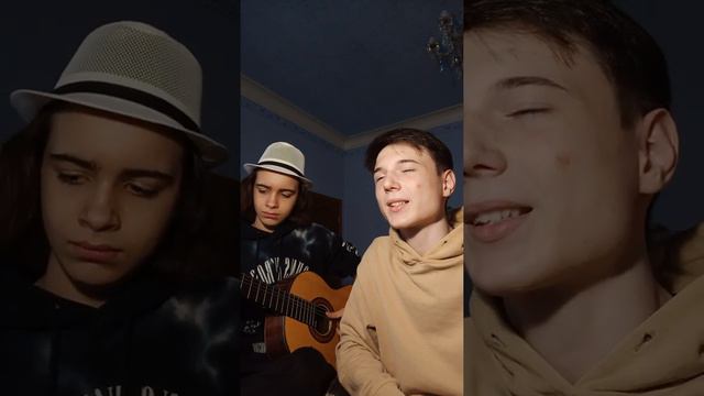 Два парня исполнили Папин Олимпос - Снежинка (кавер/cover) смотреть онлайн